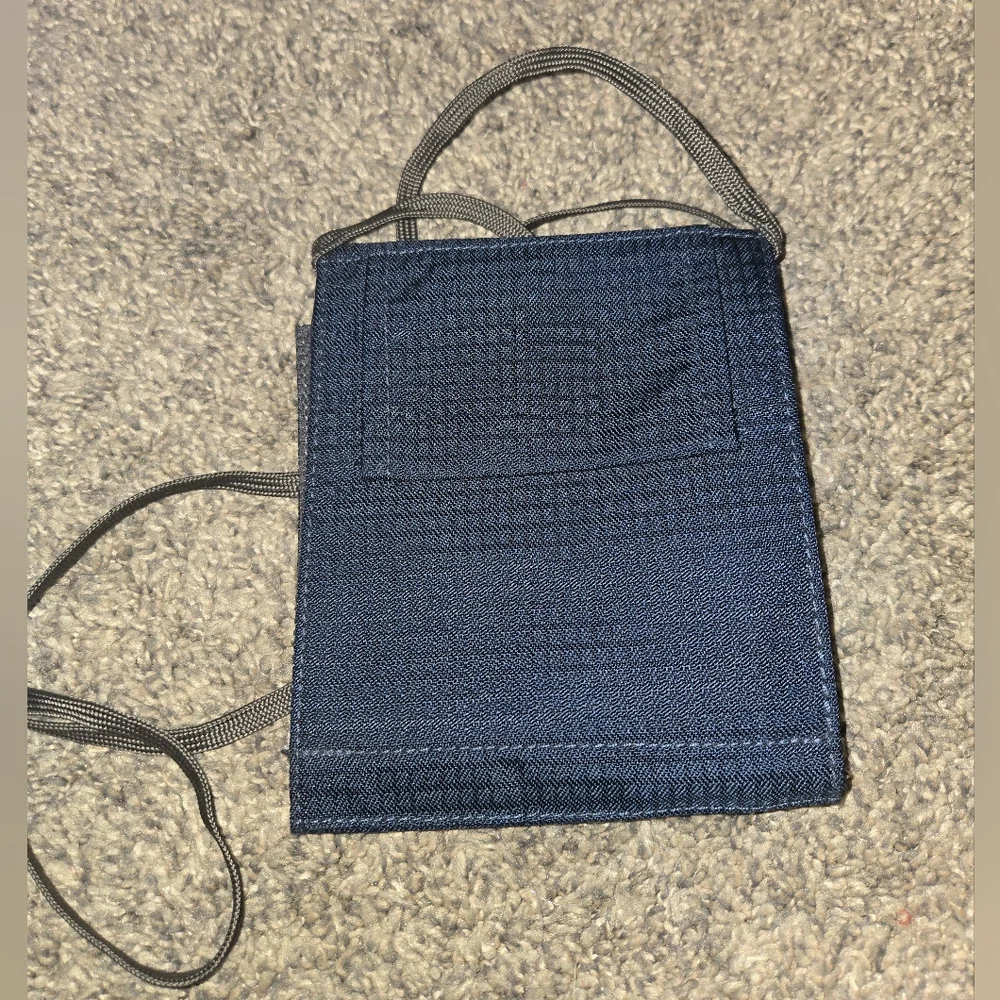 Blue Crossbody Purse Wallet Bag, Eagle Creek, Great For Travel Flawed See Photos